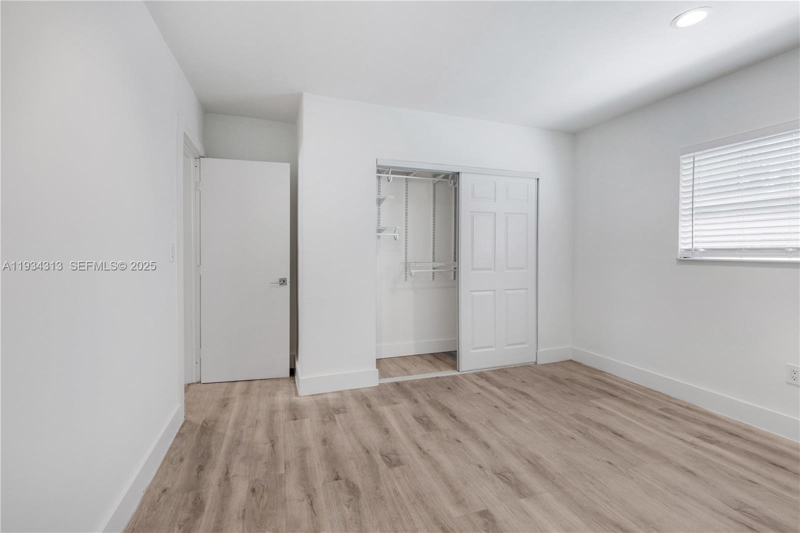 2512 NE 182nd Ter # 1