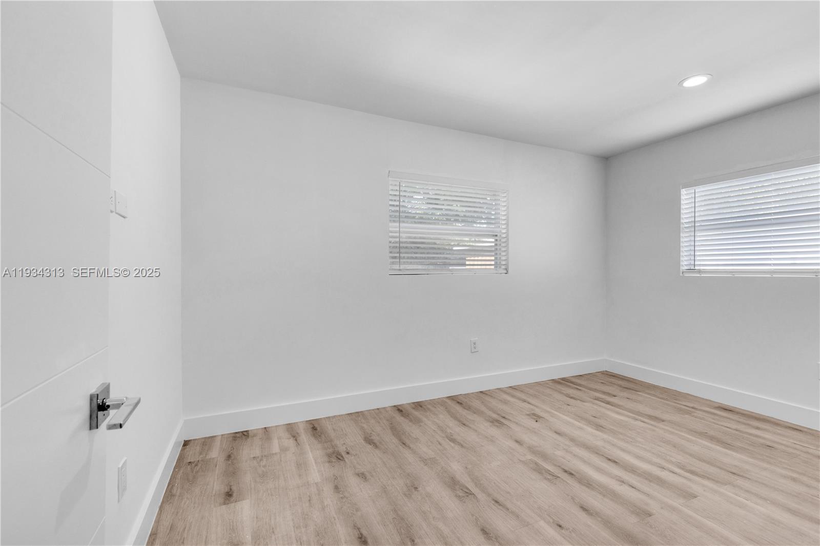 2512 NE 182nd Ter # 1