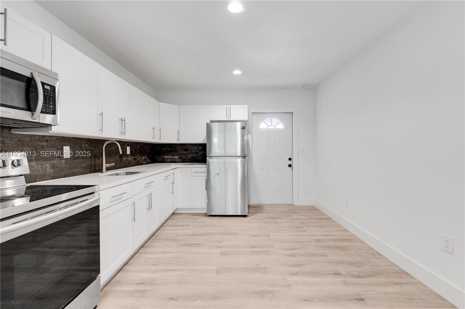 2512 NE 182nd Ter # 1