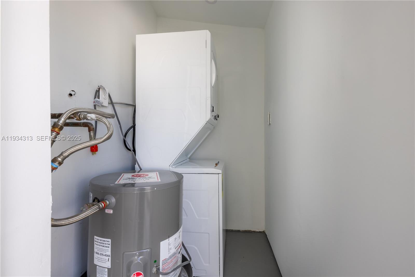 2512 NE 182nd Ter # 1