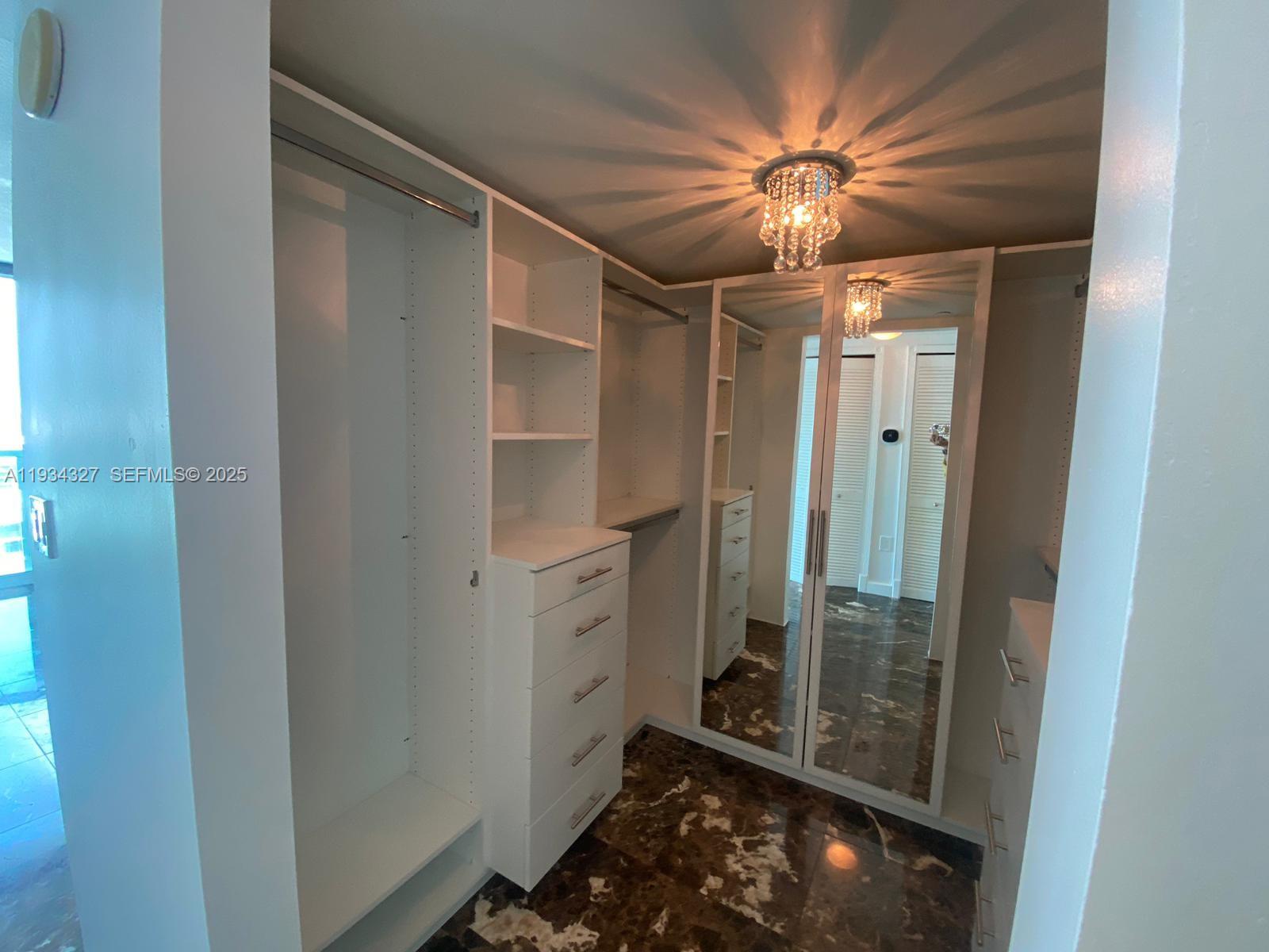 2101 Brickell Ave # 2705