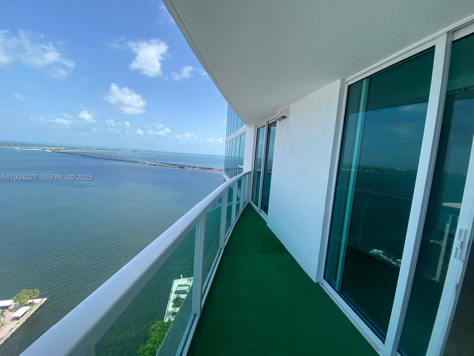 2101 Brickell Ave # 2705