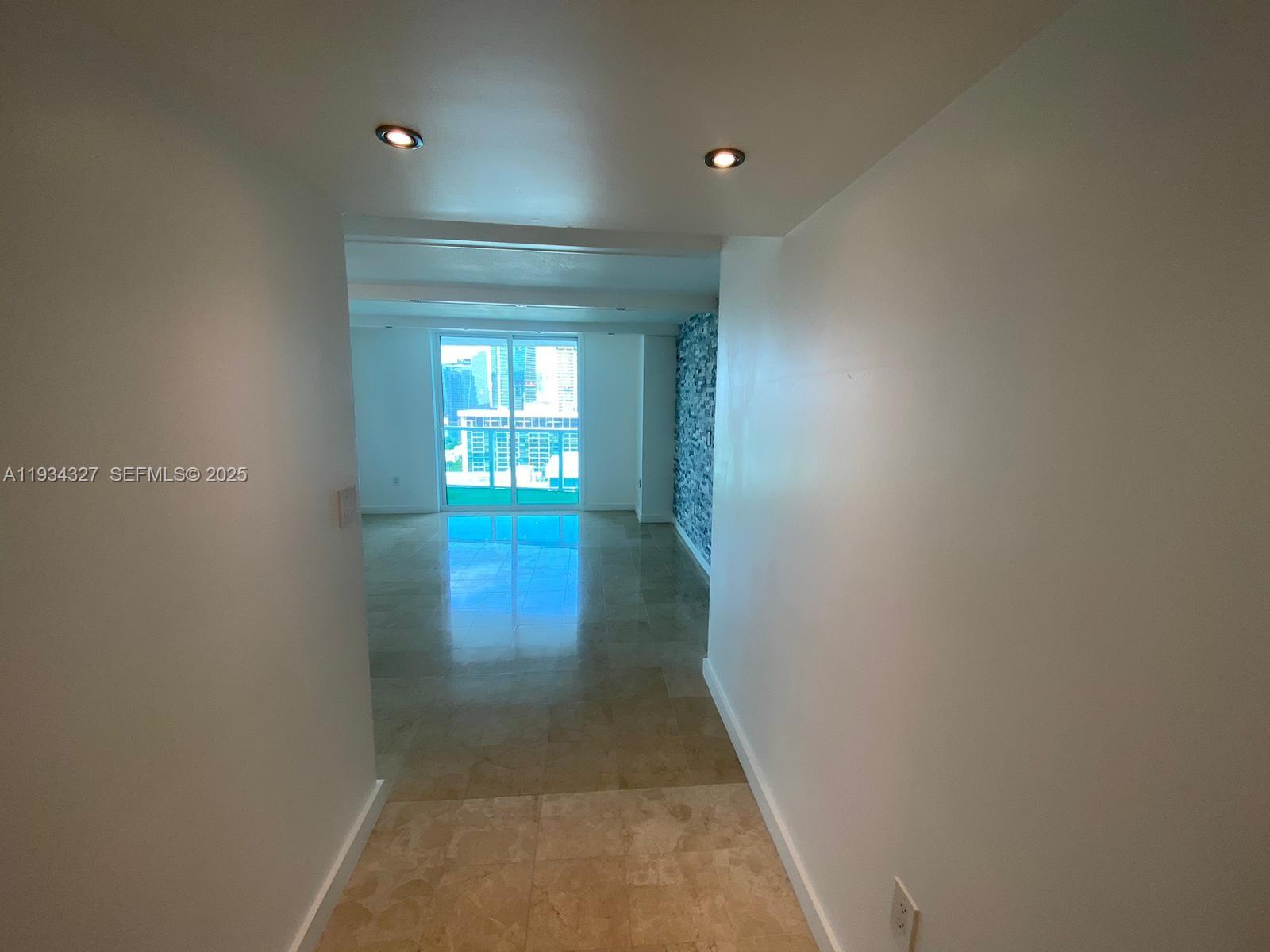 2101 Brickell Ave # 2705