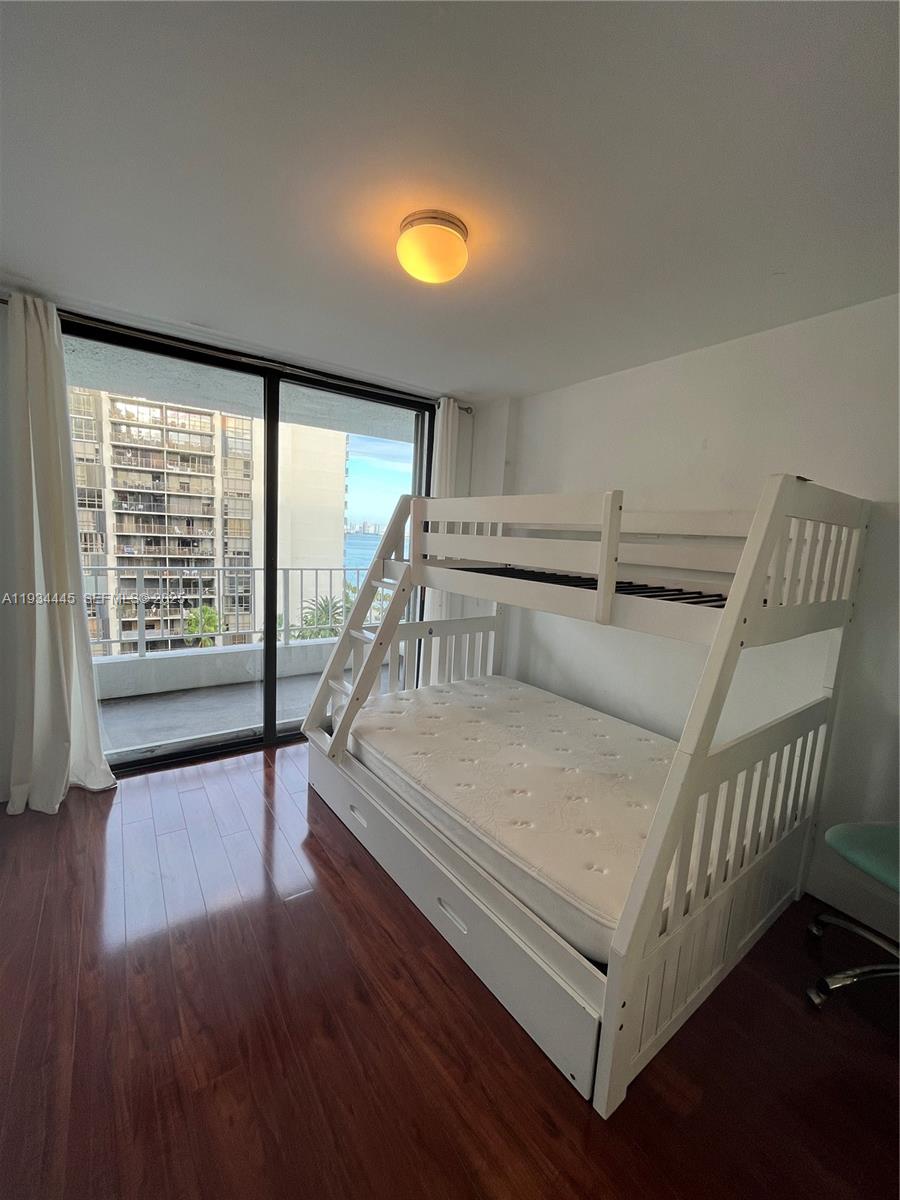 200 SE 15th Rd # 11I