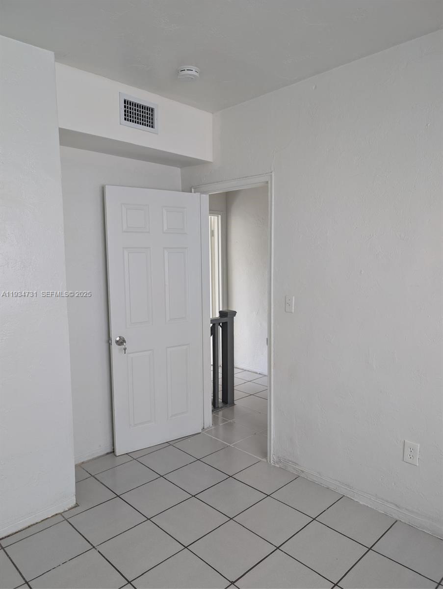 888 SW 6th St # 607
