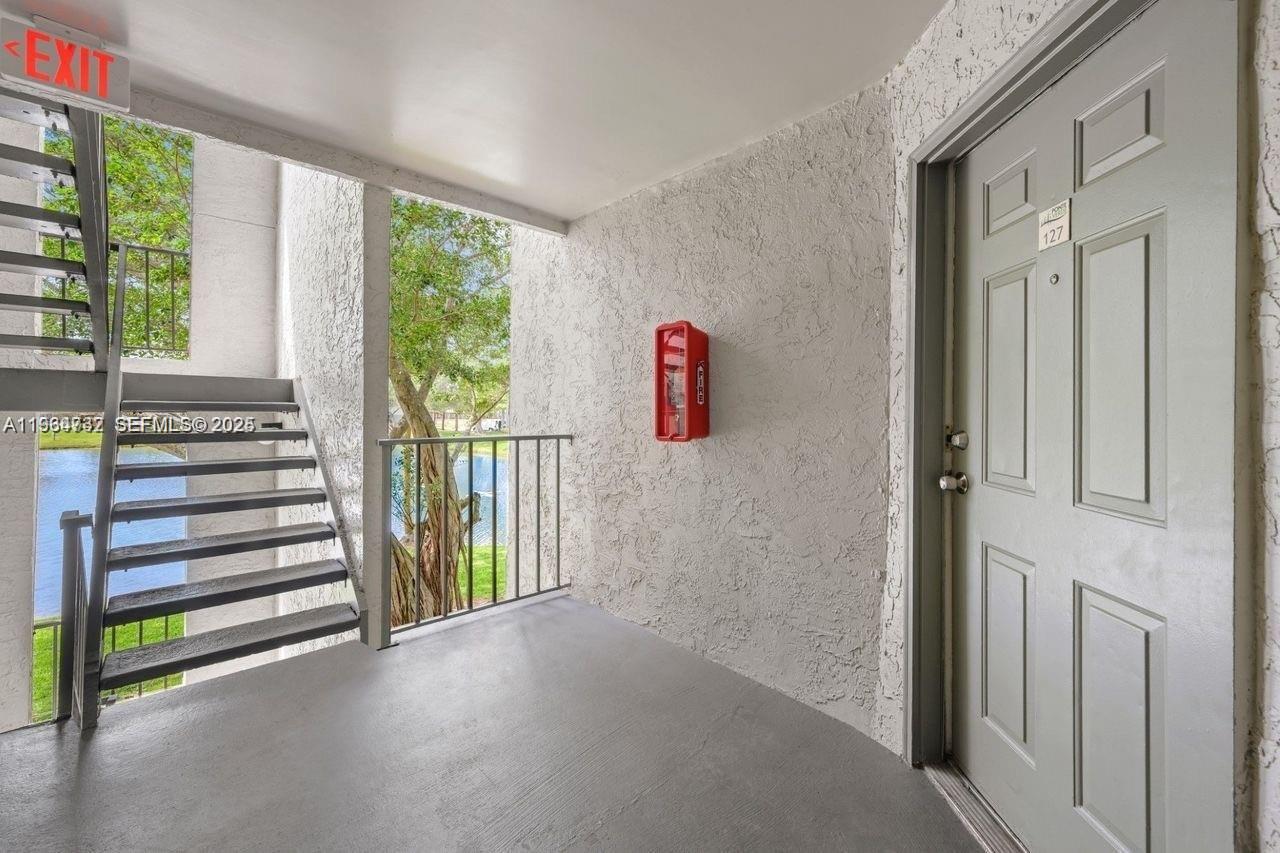 1401 Village Blvd # 127