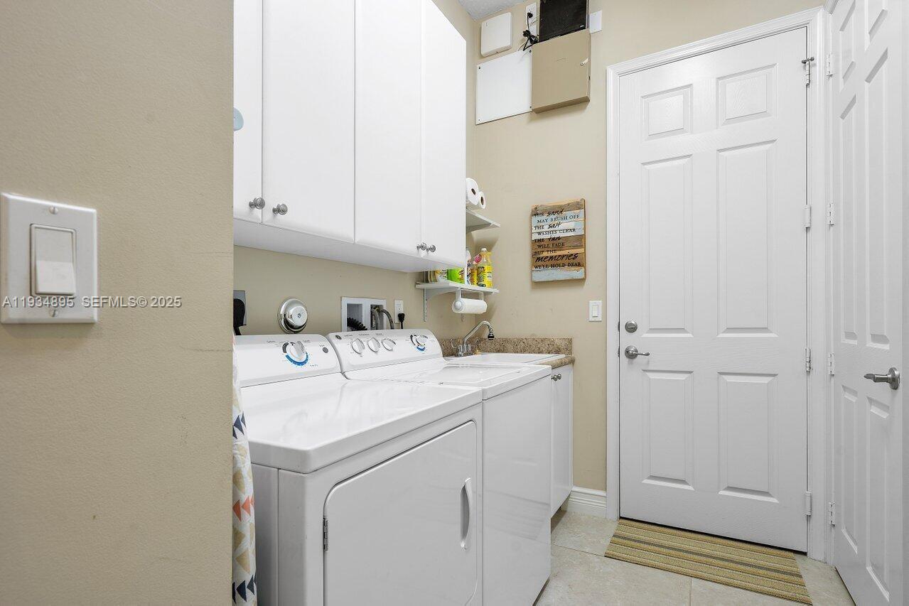 8205 Boulder Mountain Ter