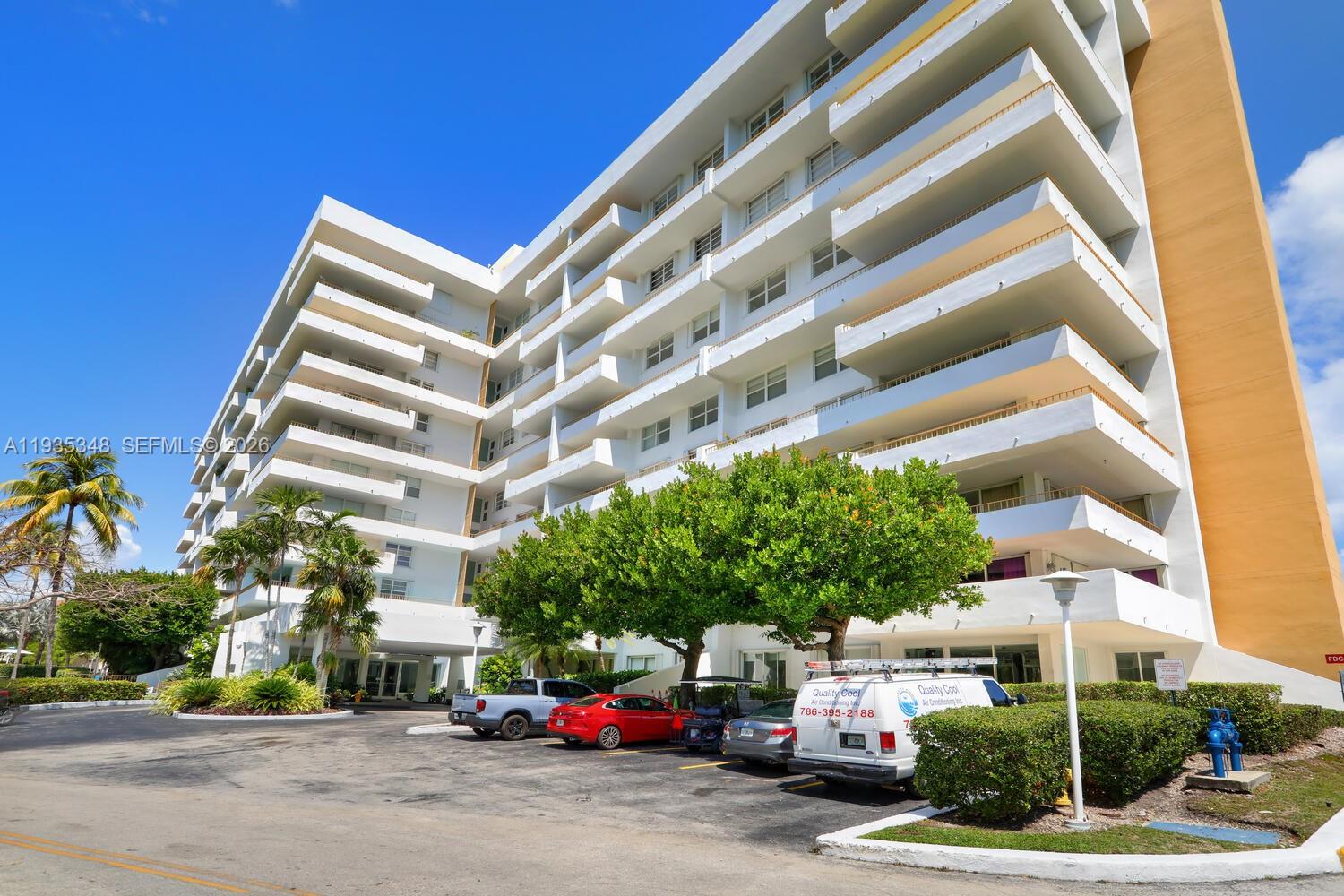 155 Ocean Lane Dr # 413