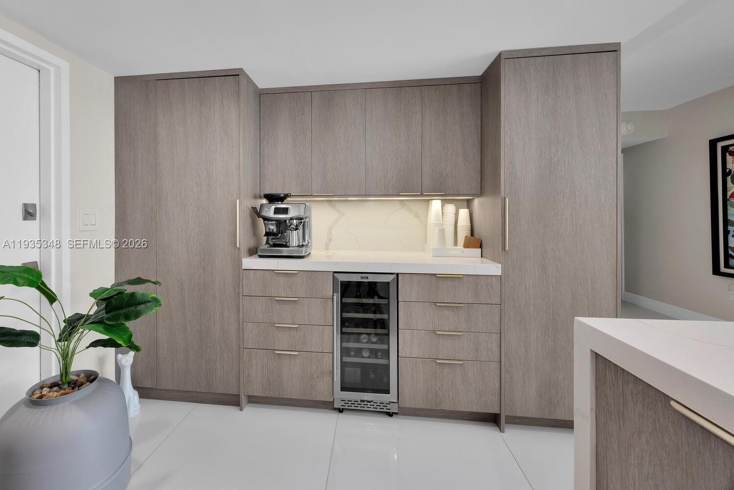 155 Ocean Lane Dr # 413