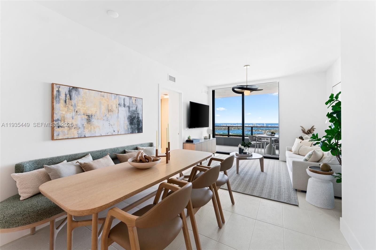 159 NE 6th St # 4415