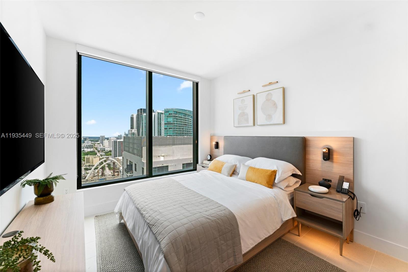 159 NE 6th St # 4415