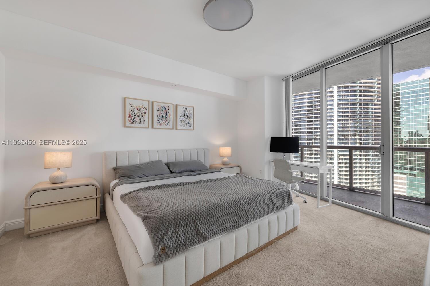 475 Brickell Ave # 3314