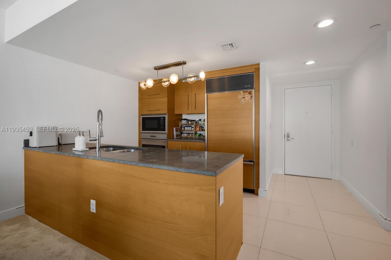 475 Brickell Ave # 3314
