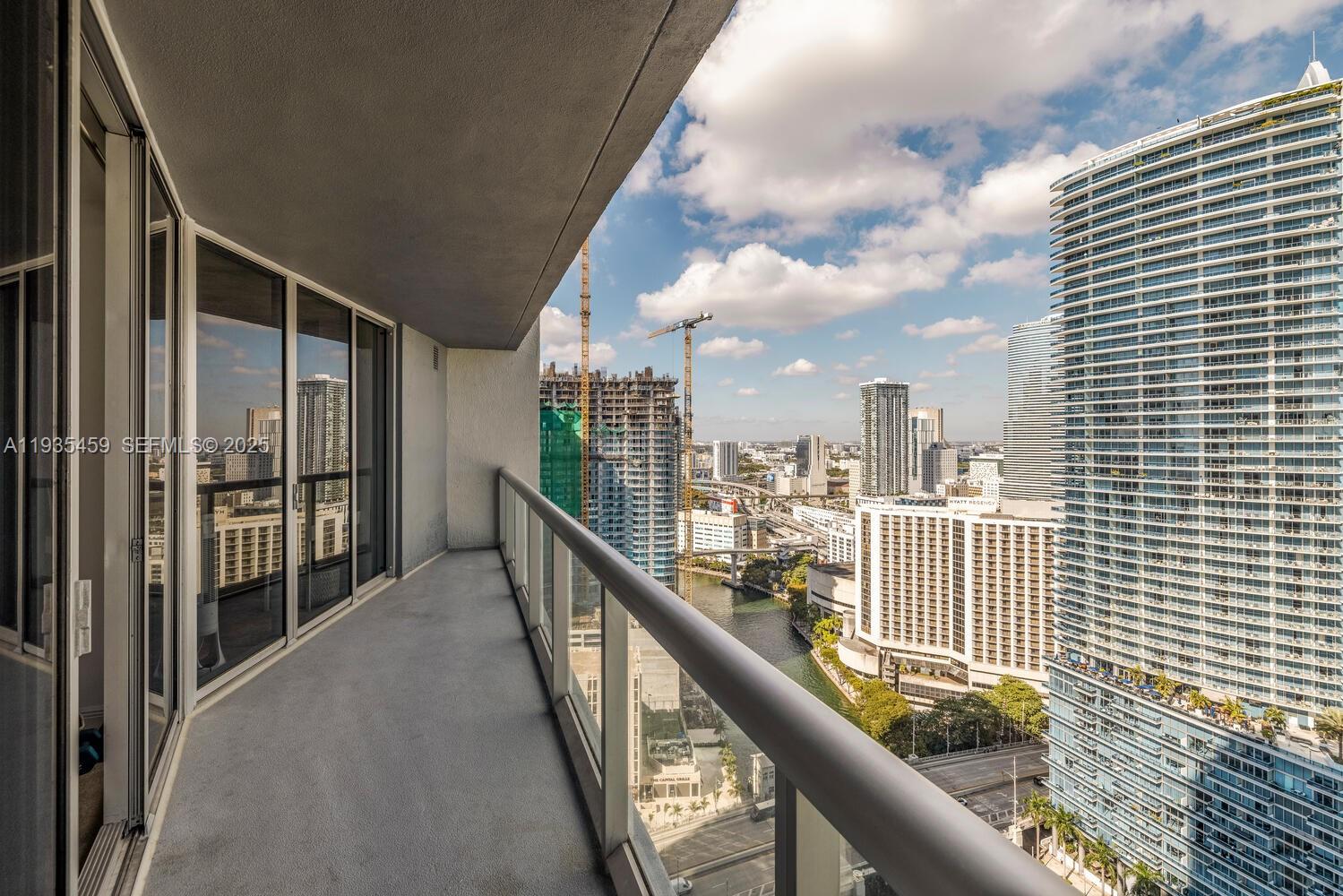 475 Brickell Ave # 3314