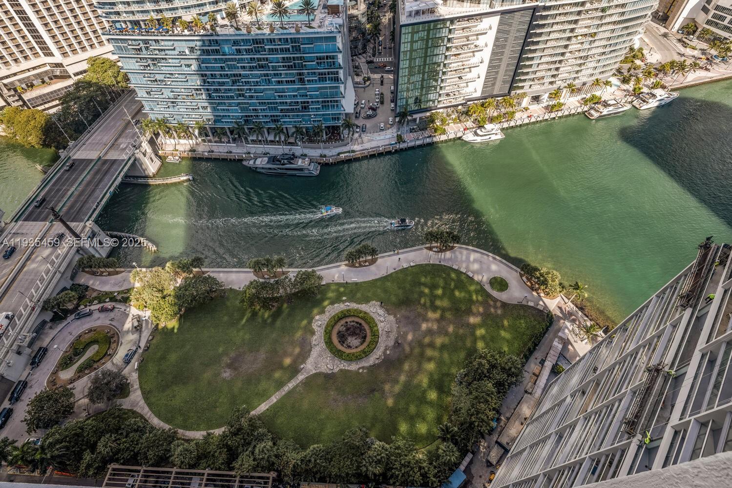 475 Brickell Ave # 3314