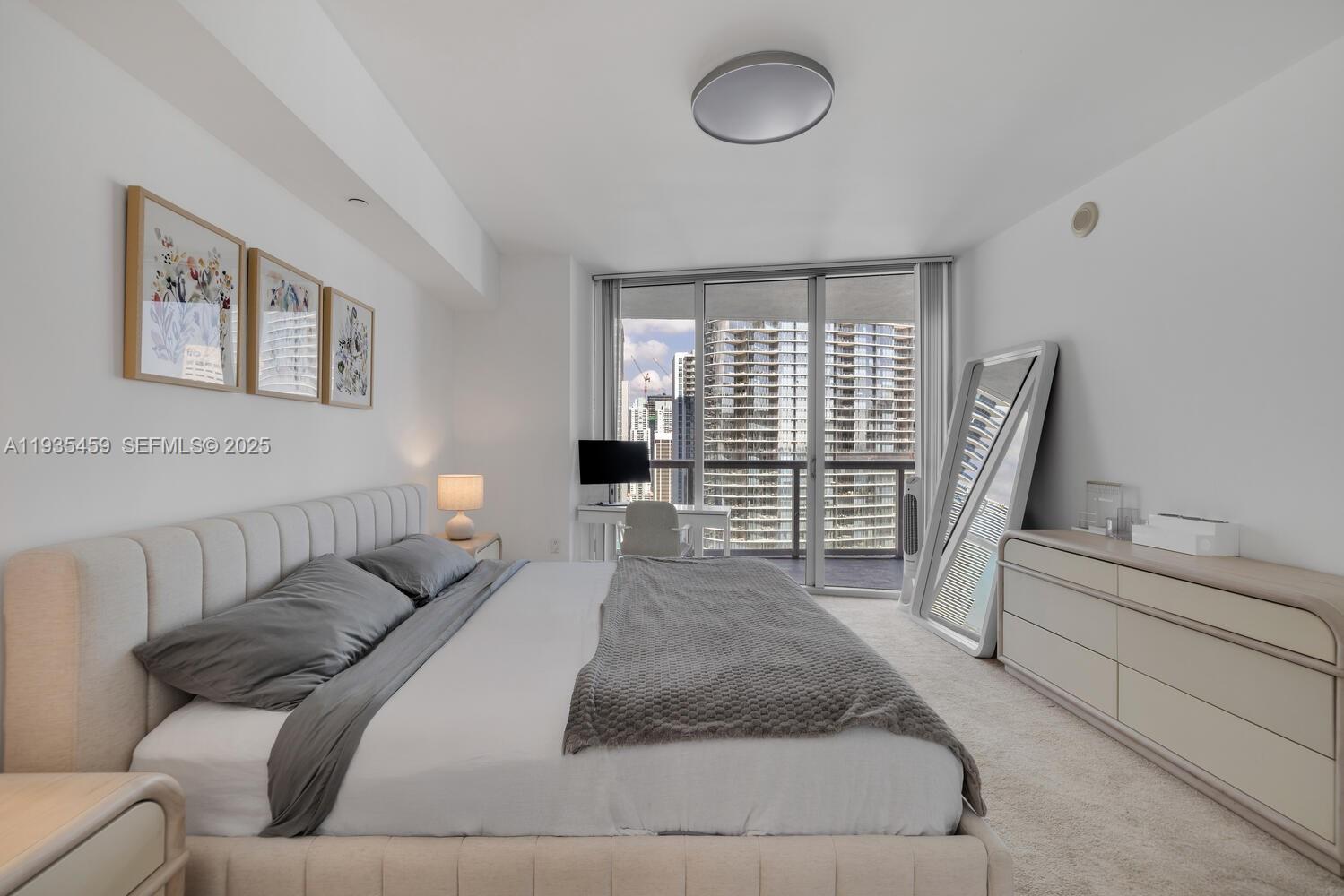 475 Brickell Ave # 3314