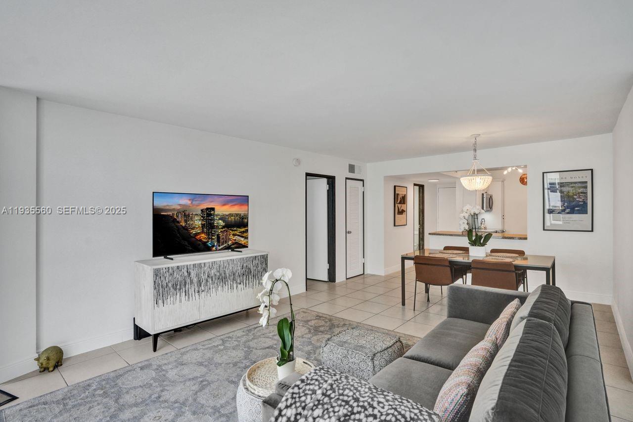 1228 West Ave # 803