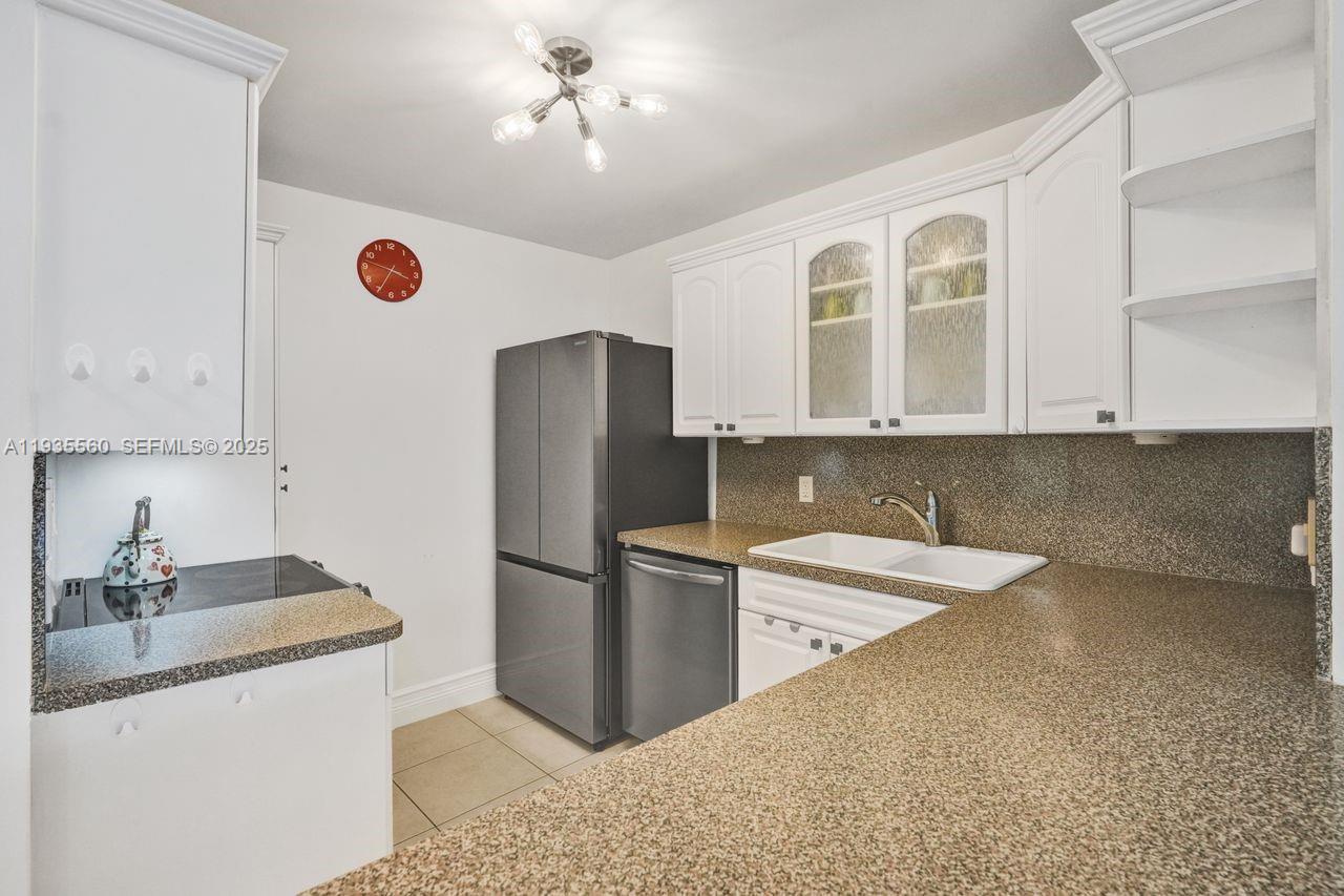 1228 West Ave # 803