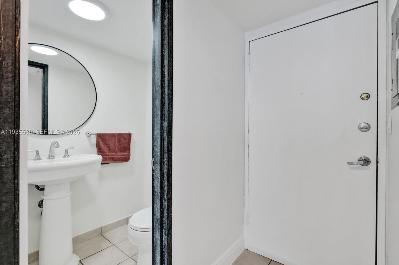1228 West Ave # 803