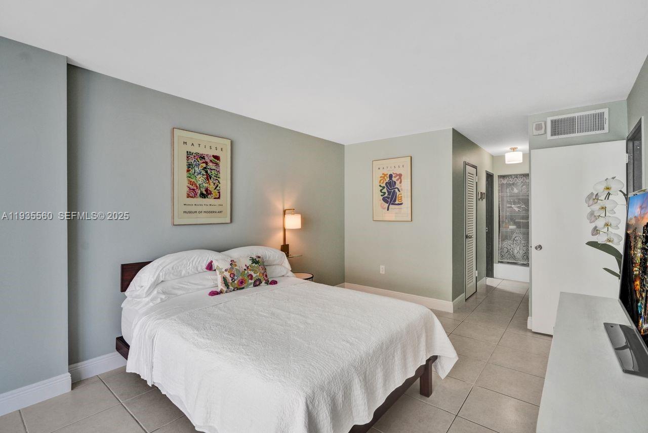 1228 West Ave # 803