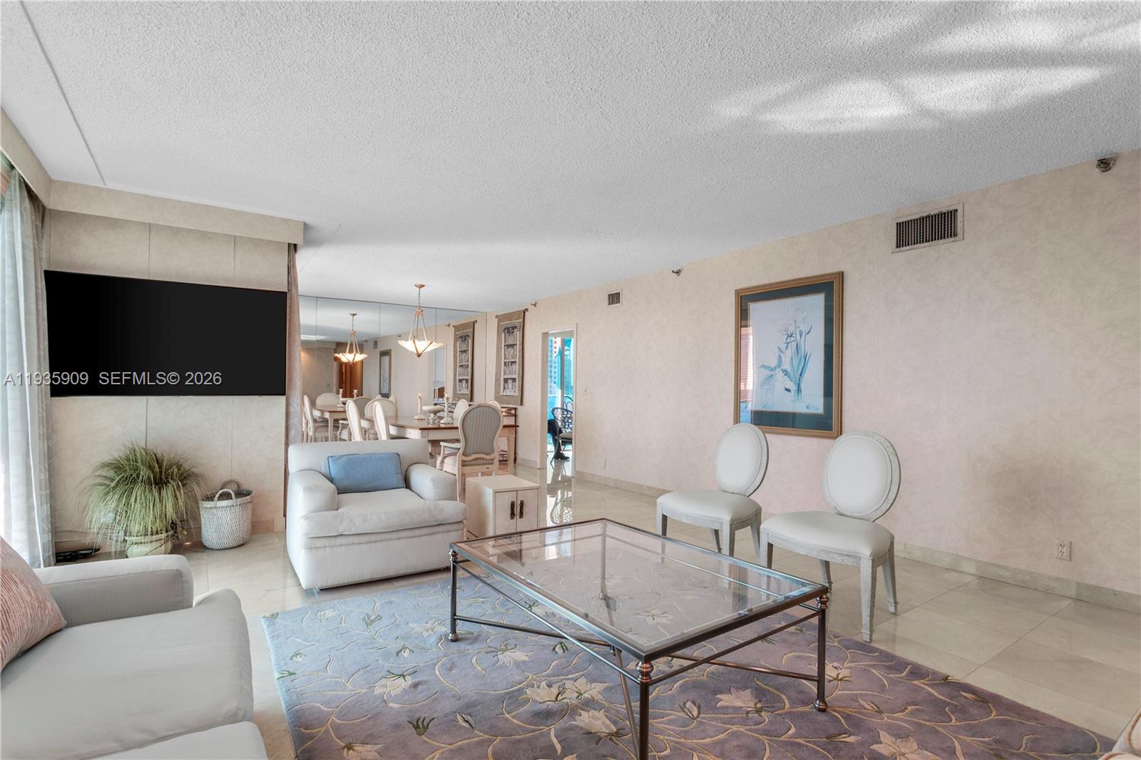 19707 Turnberry Way Unit: 17-E