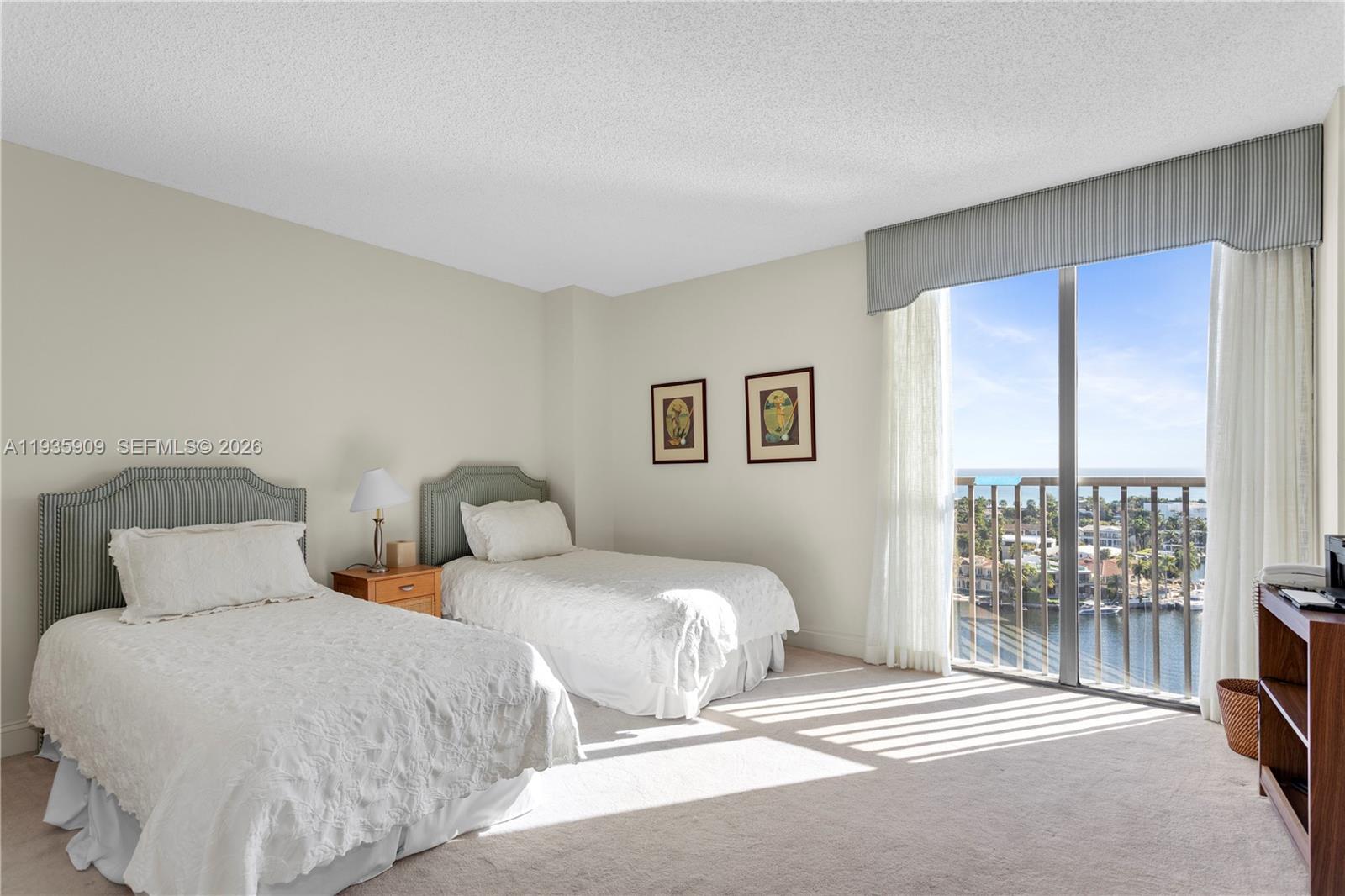 19707 Turnberry Way Unit: 17-E