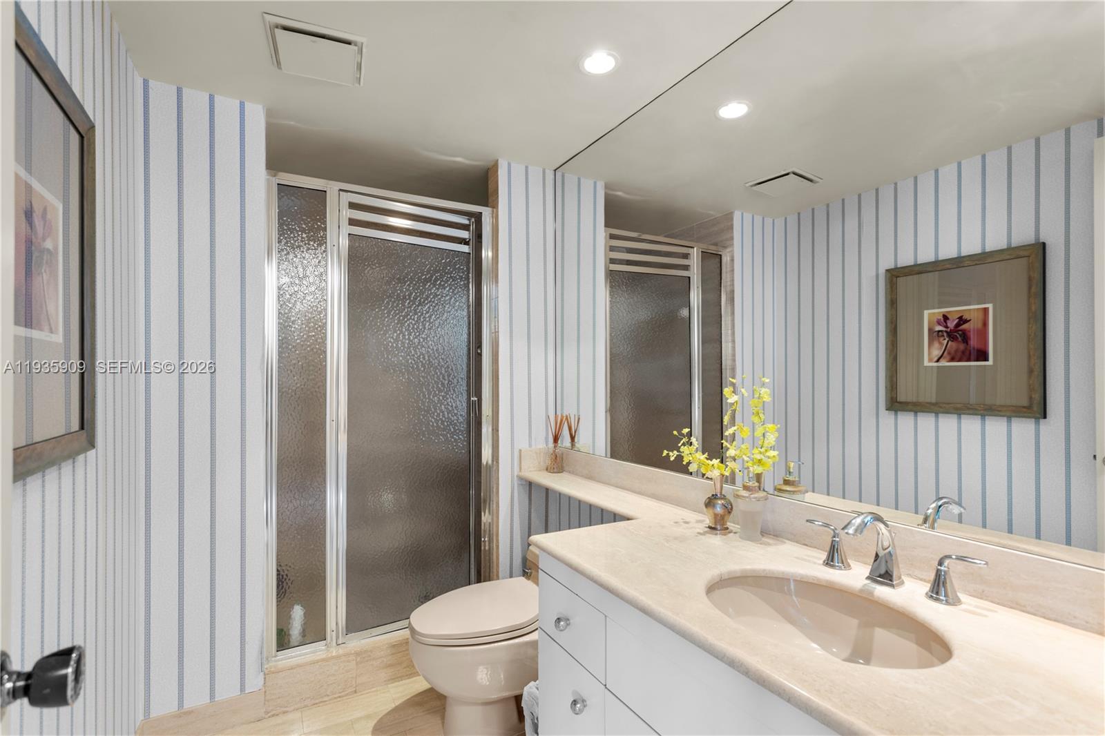 19707 Turnberry Way Unit: 17-E