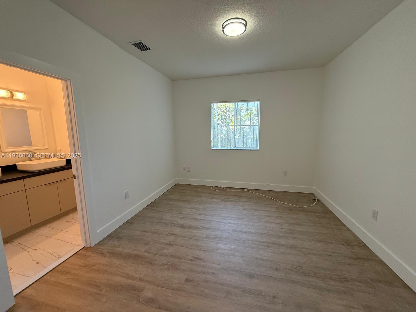 8301 Santa Monica Ter # 0