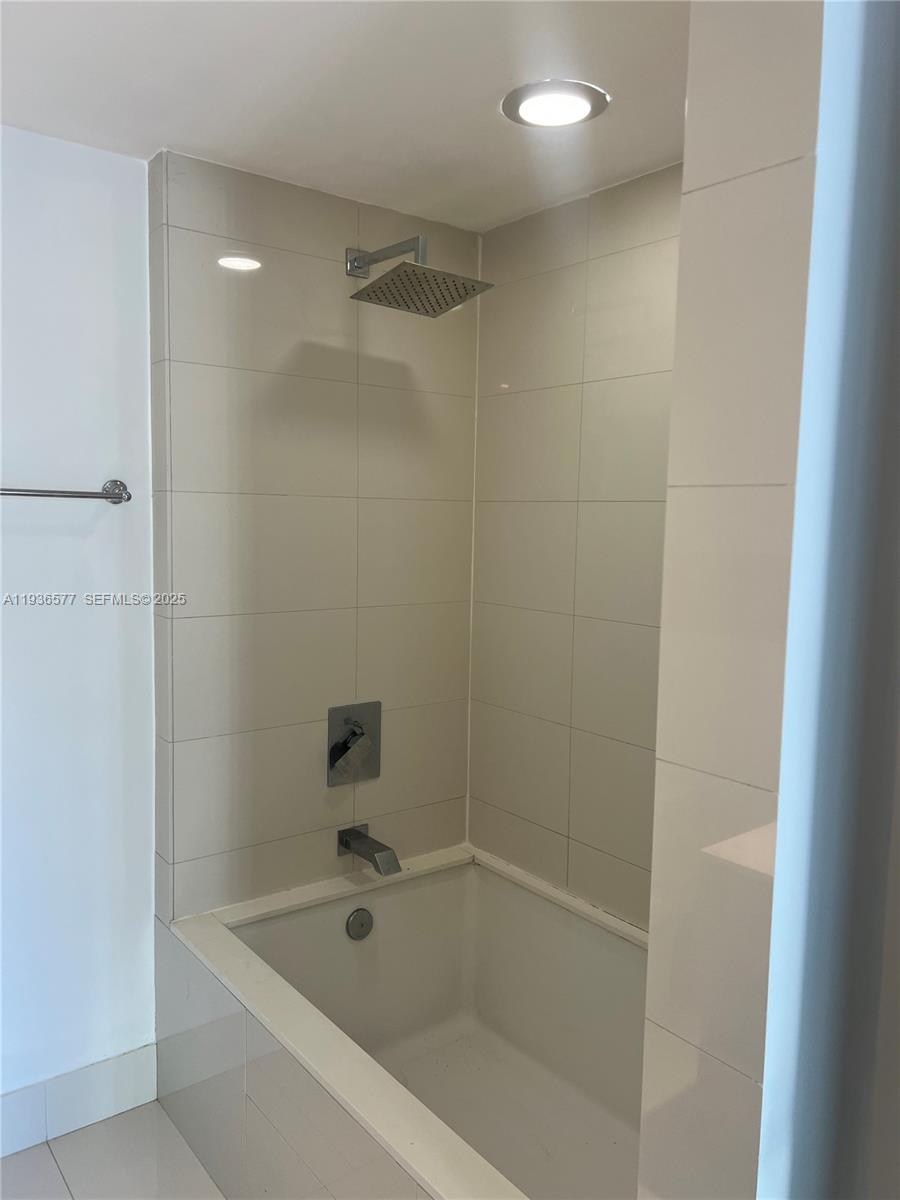 1300 S Miami Ave Unit: 2511