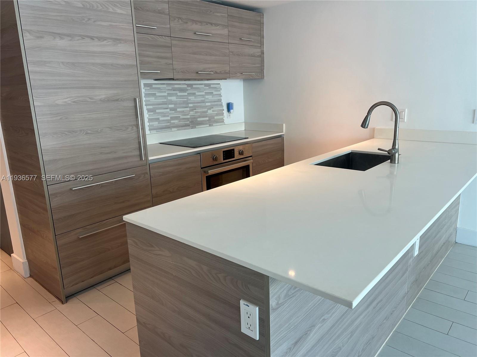 1300 S Miami Ave Unit: 2511