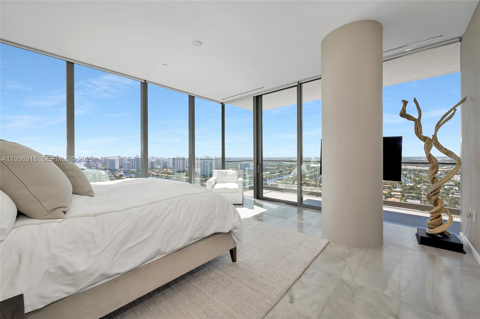 2000 S Ocean Dr # 30B