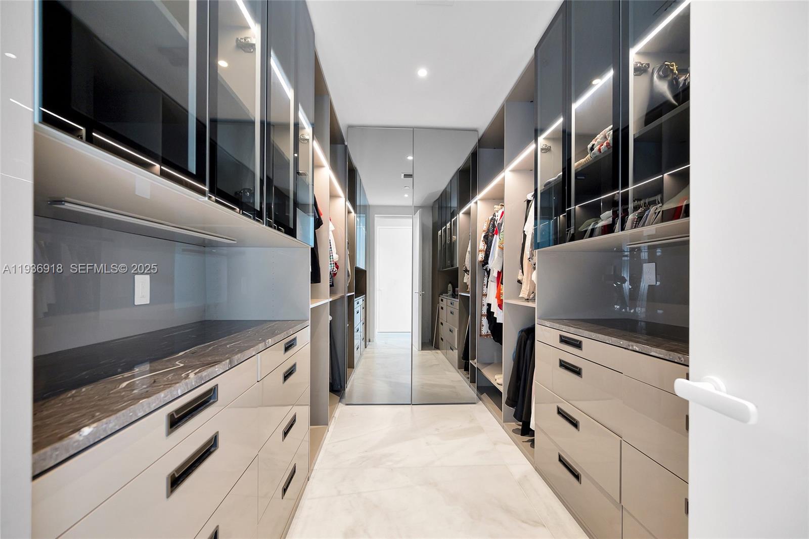 2000 S Ocean Dr # 30B