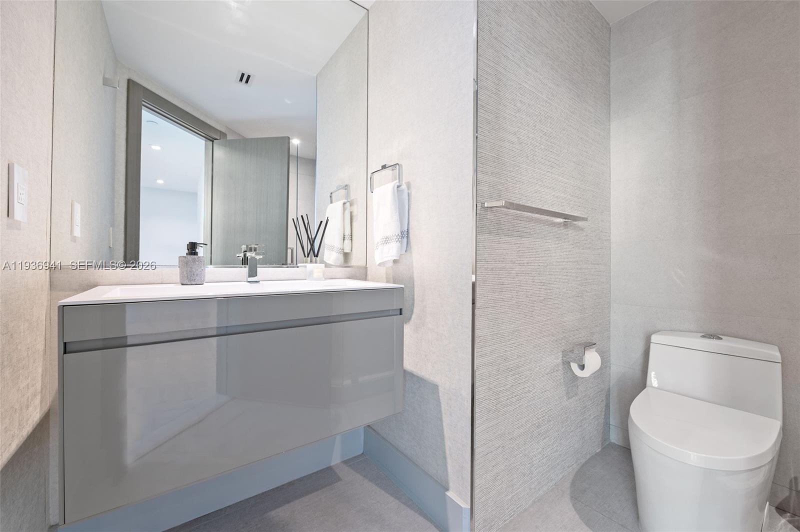 1331 Brickell Bay Dr # 2907