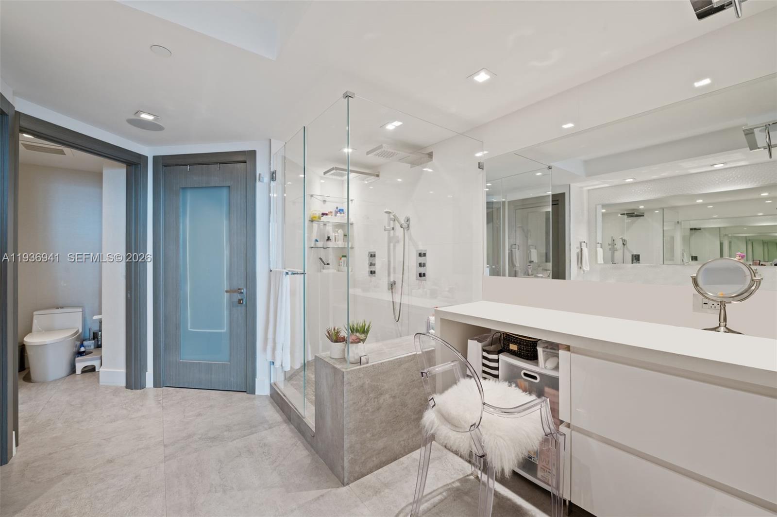 1331 Brickell Bay Dr # 2907