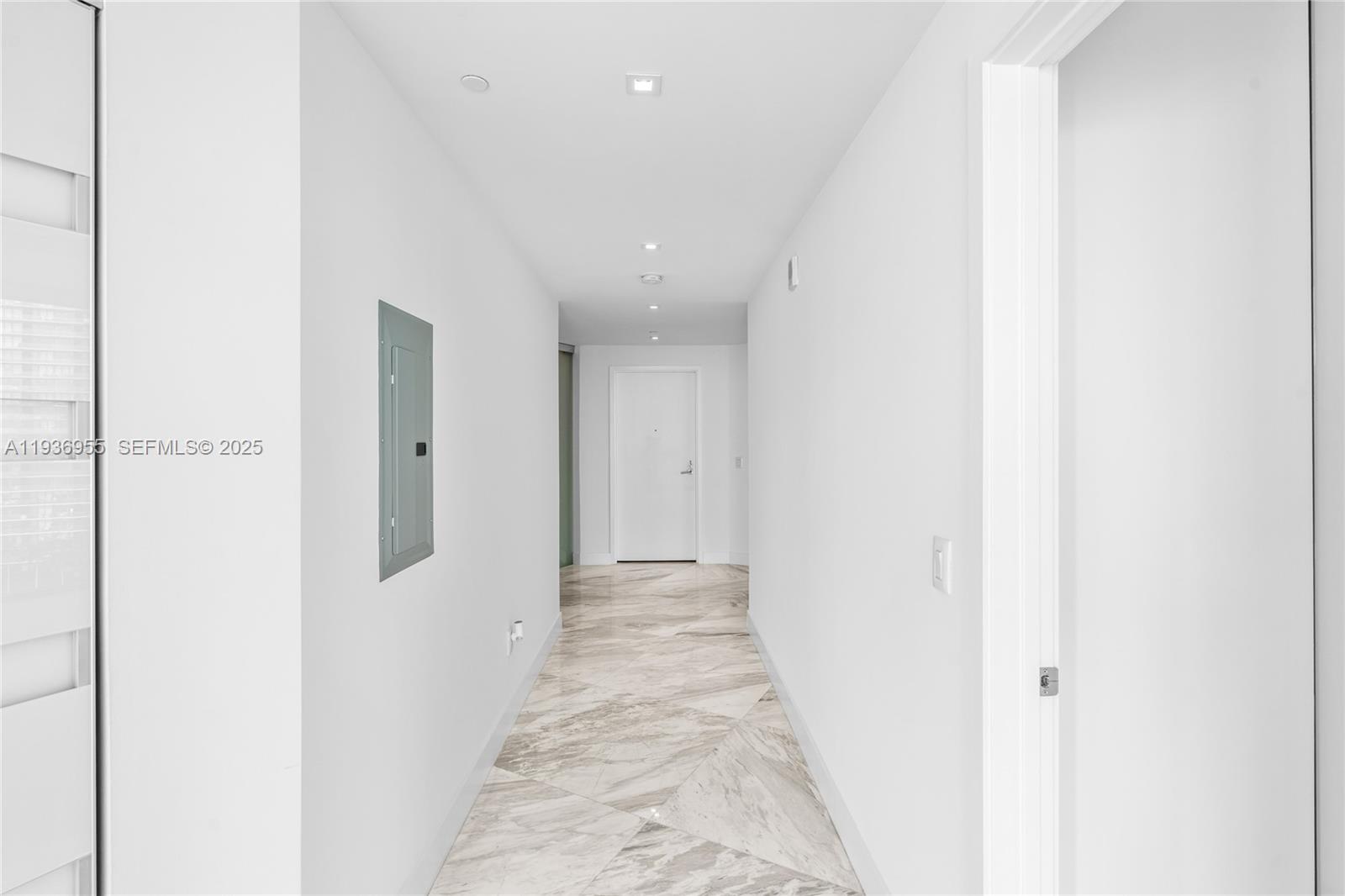 2900 NE 7th Ave # 1402