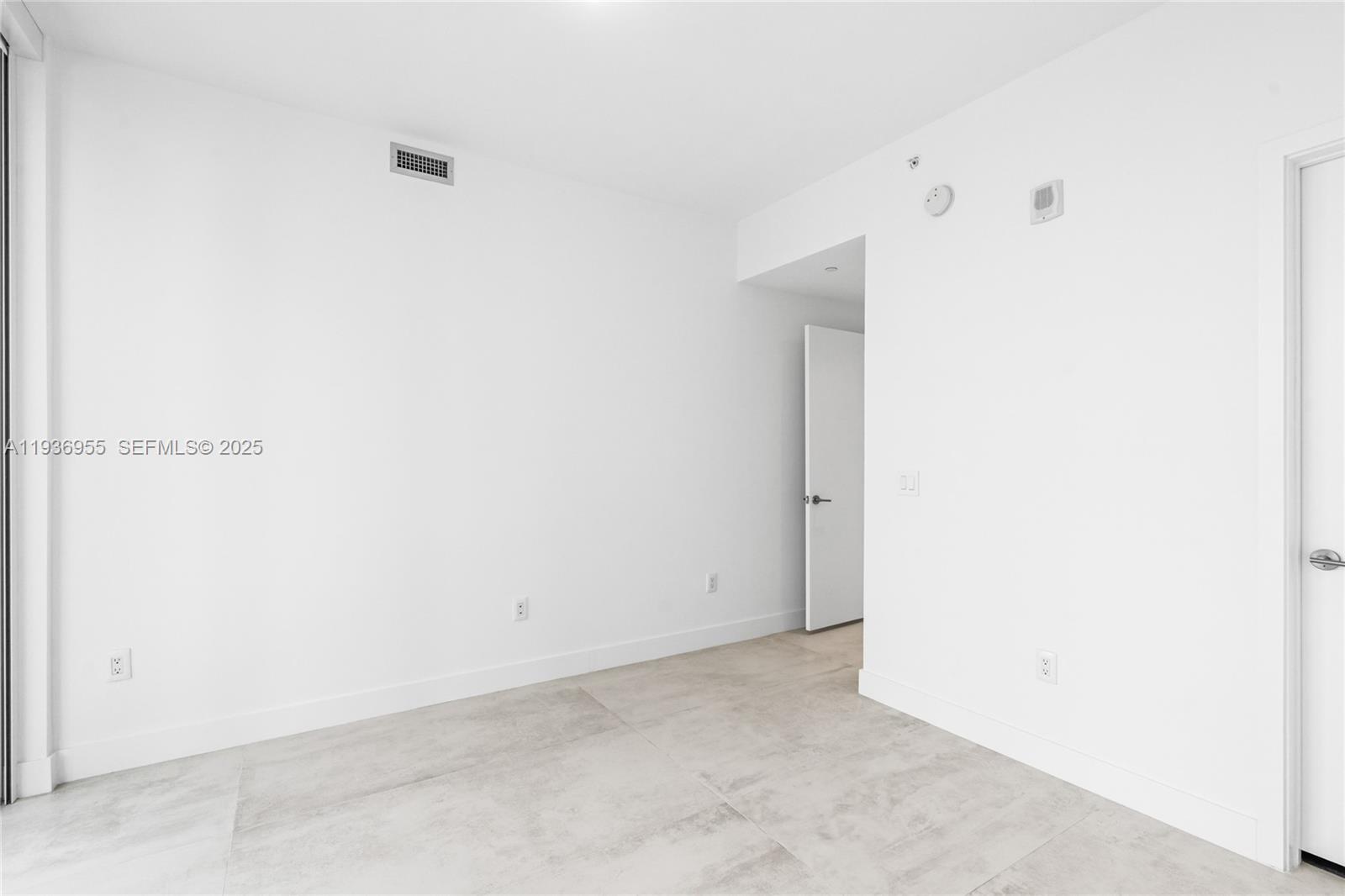 2900 NE 7th Ave # 1402