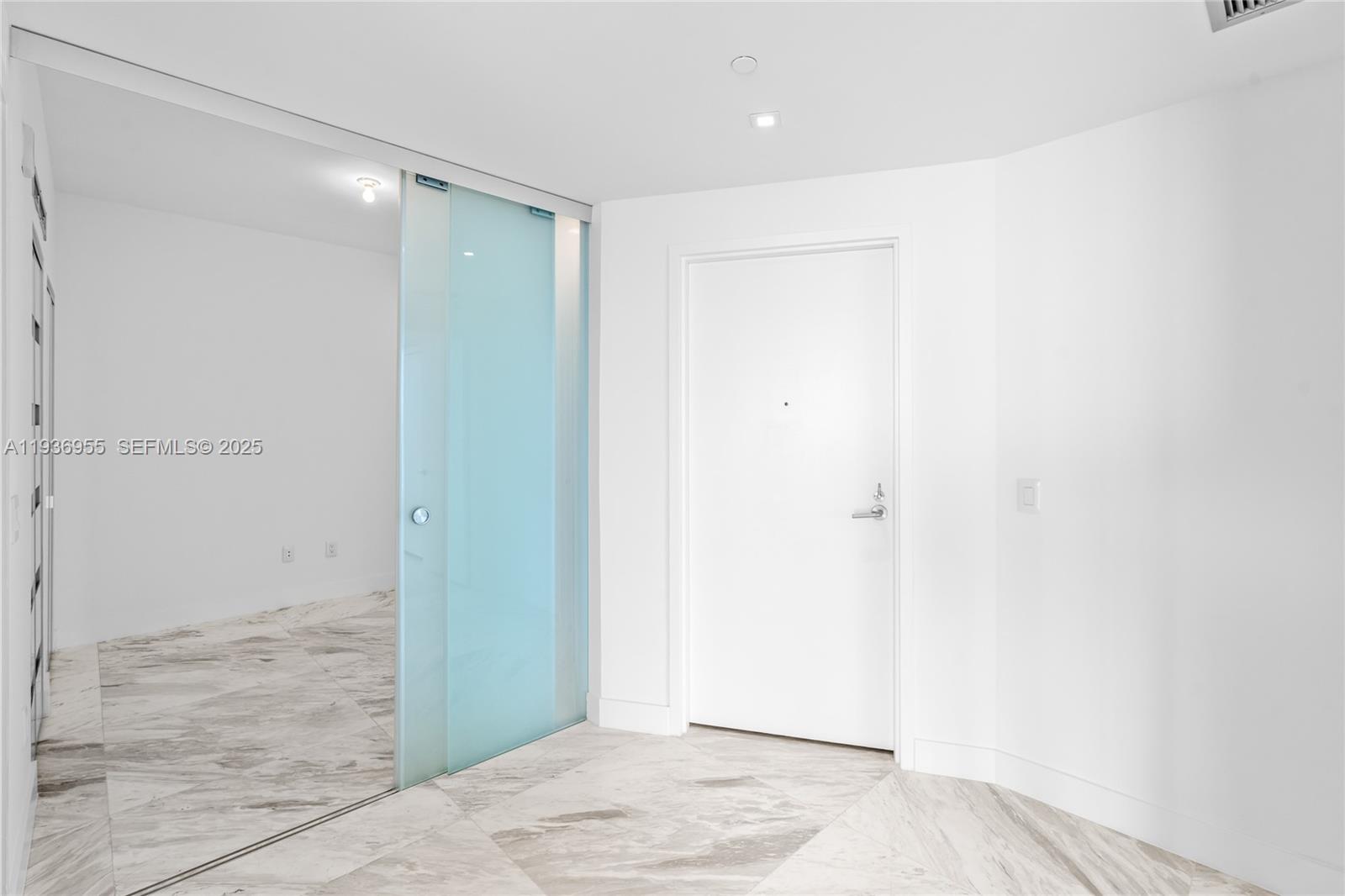 2900 NE 7th Ave # 1402