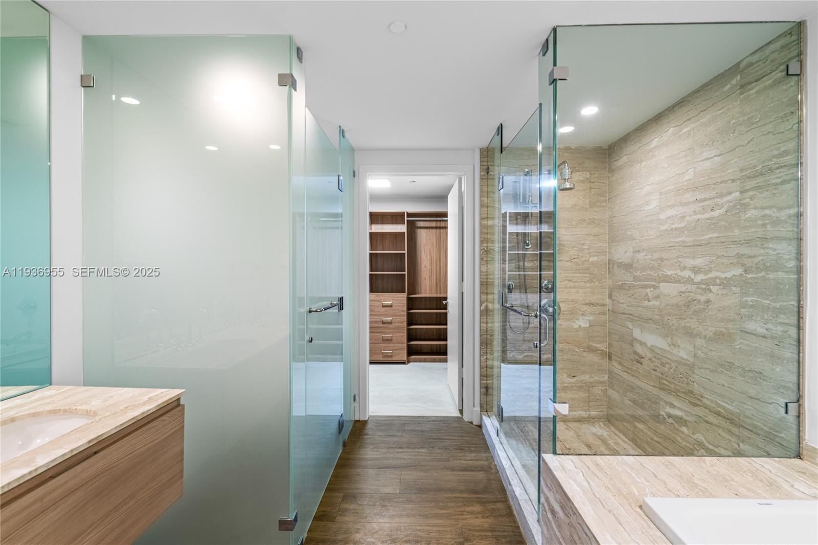 2900 NE 7th Ave # 1402