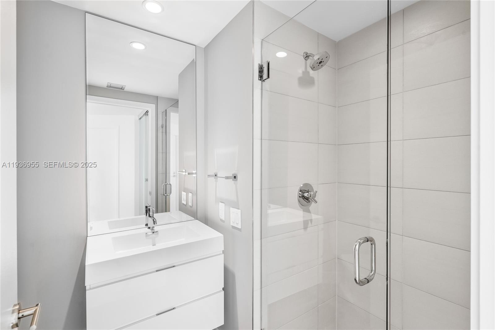 2900 NE 7th Ave # 1402