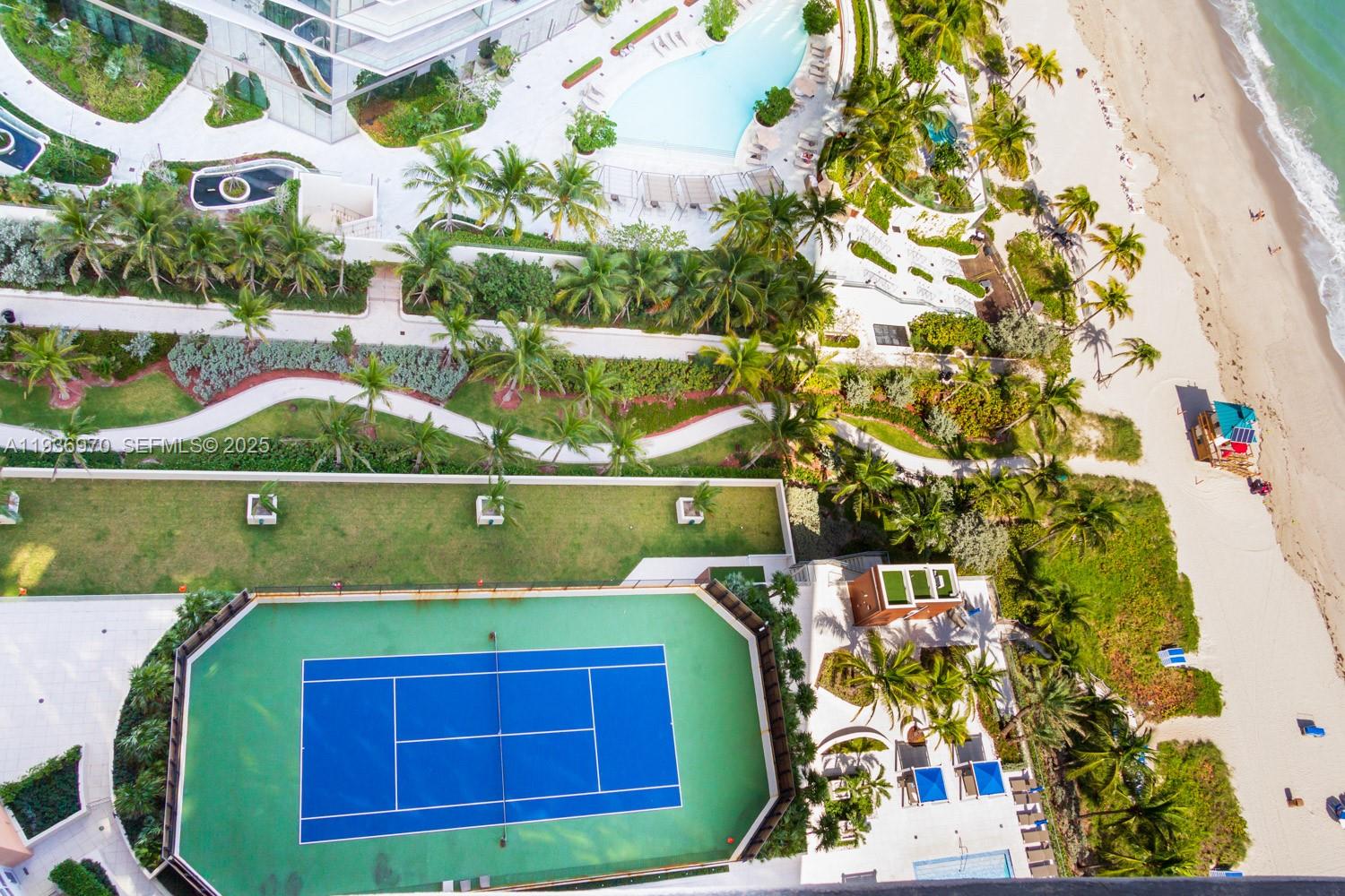 18911 Collins Ave # 2802