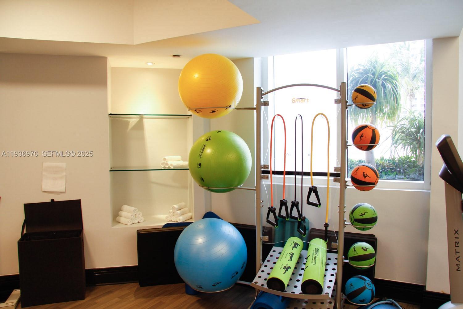 18911 Collins Ave # 2802