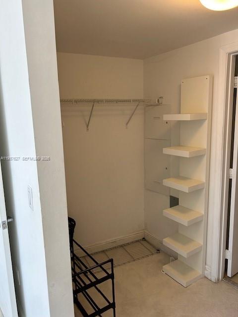 1750 N Bayshore Dr # 1812