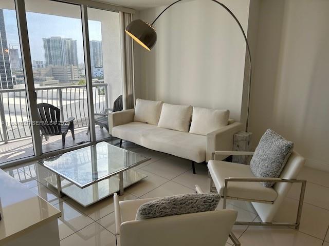 1750 N Bayshore Dr # 1812