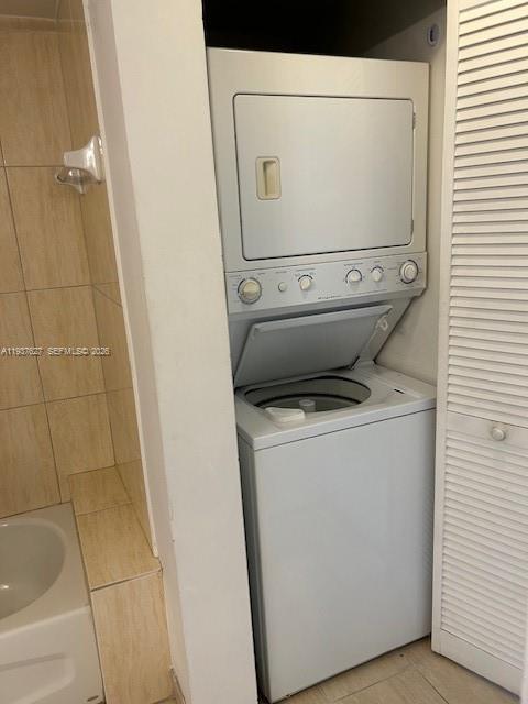 1750 N Bayshore Dr # 1812