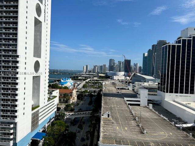 1750 N Bayshore Dr # 1812