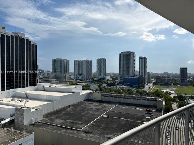 1750 N Bayshore Dr # 1812