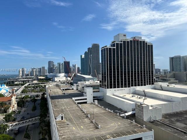 1750 N Bayshore Dr # 1812