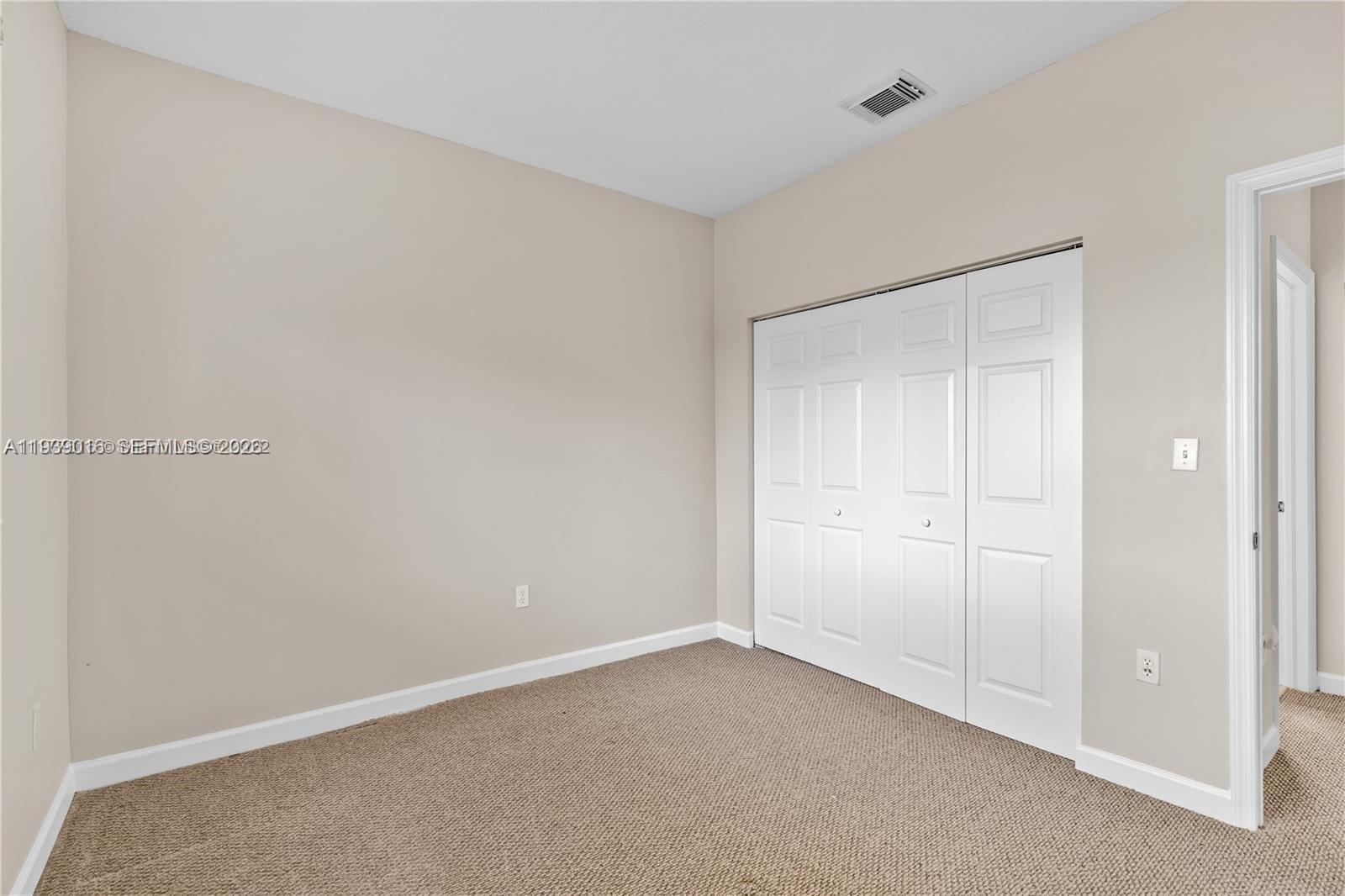 1081 NE 41st Ter