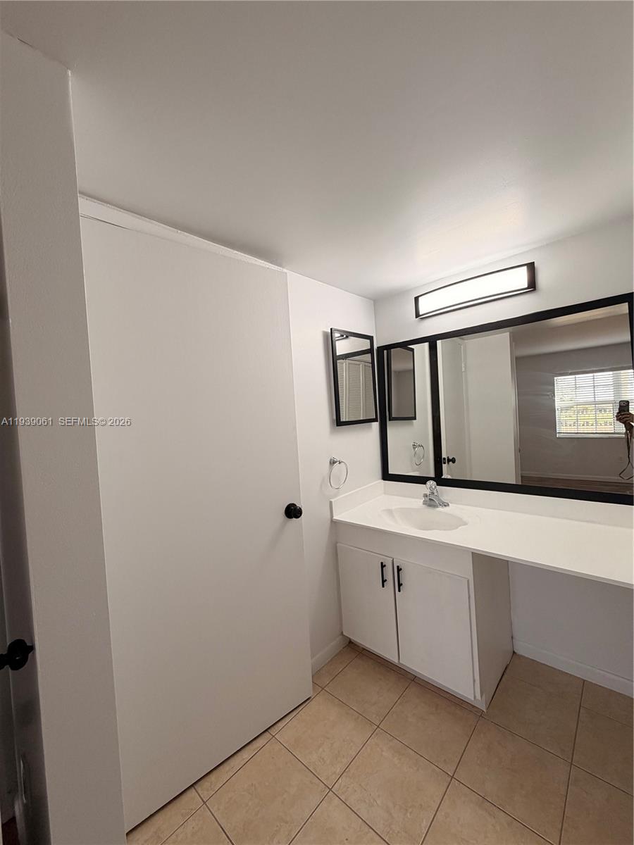 14340 SW 57th Ln # 103 Unit: 3-103