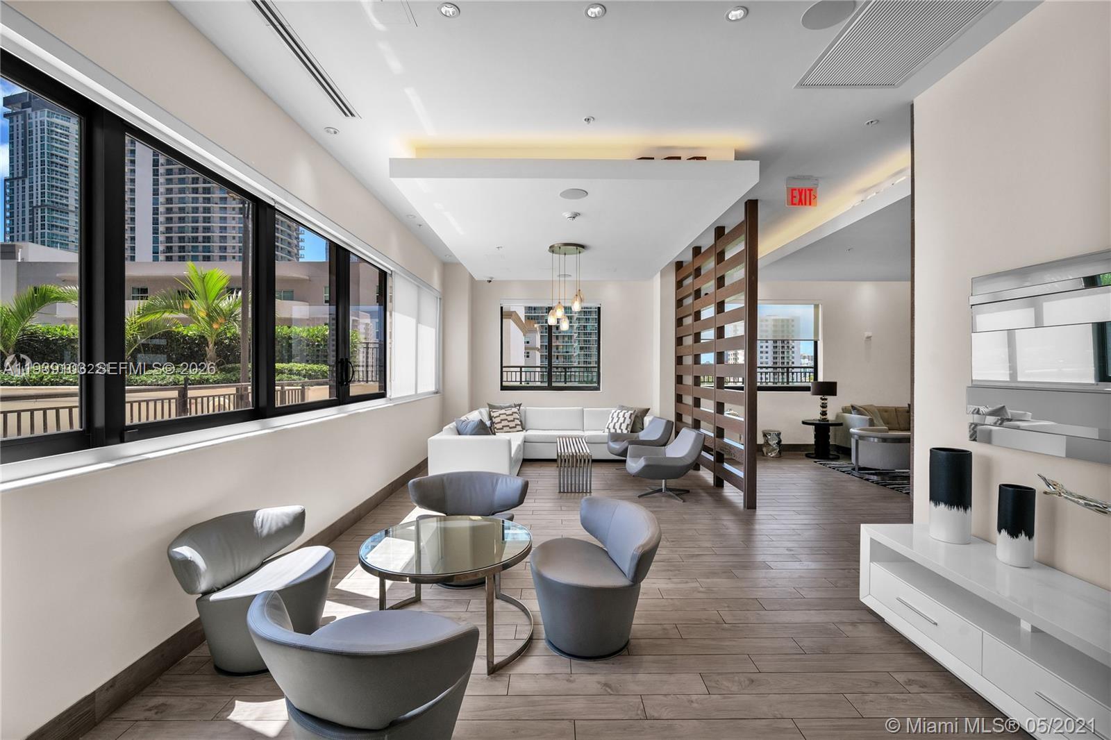 999 SW 1st Ave # 2703